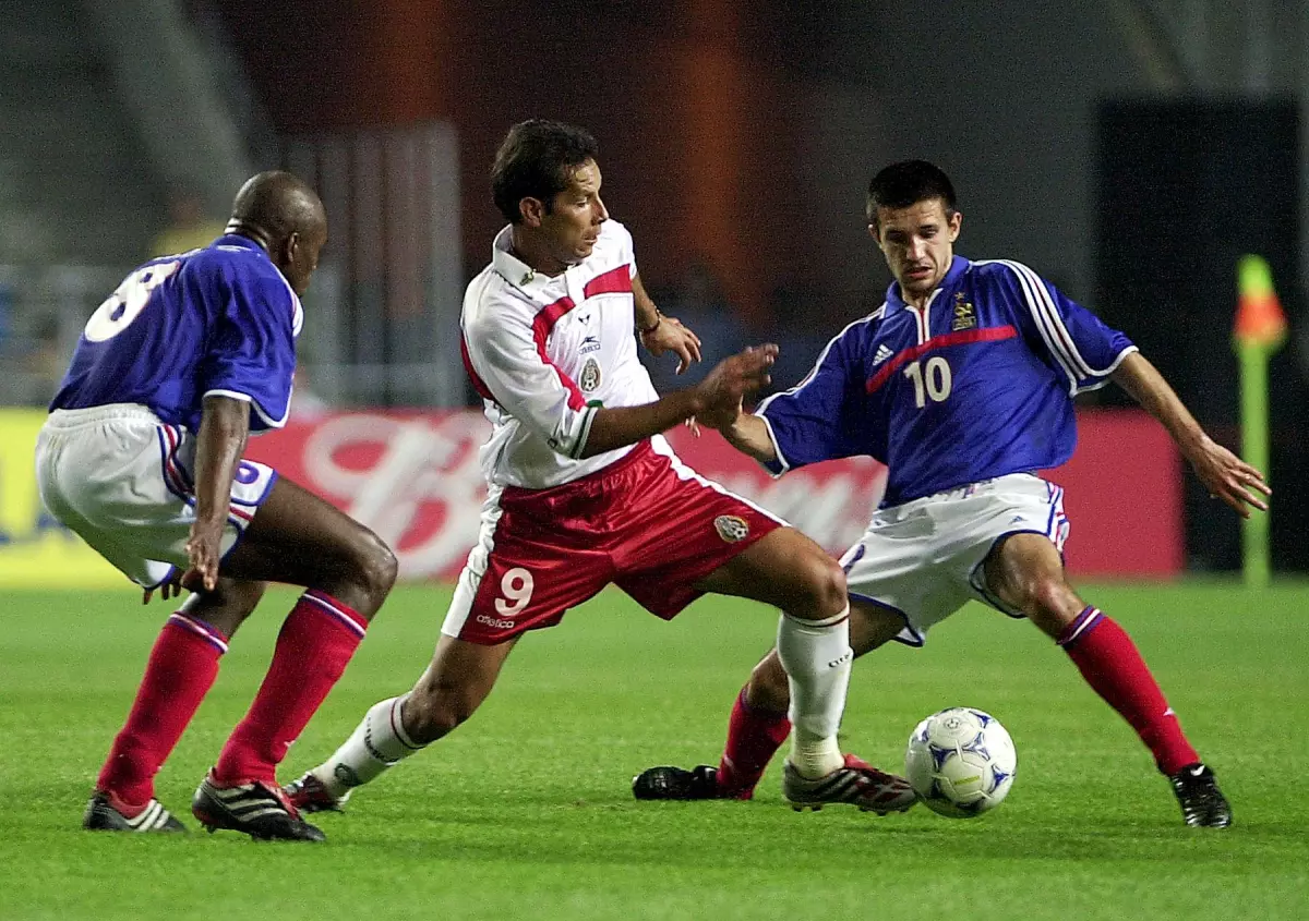 Découvrez l'incroyable carrière d'un joueur de football grâce à ce filtre révolutionnaire