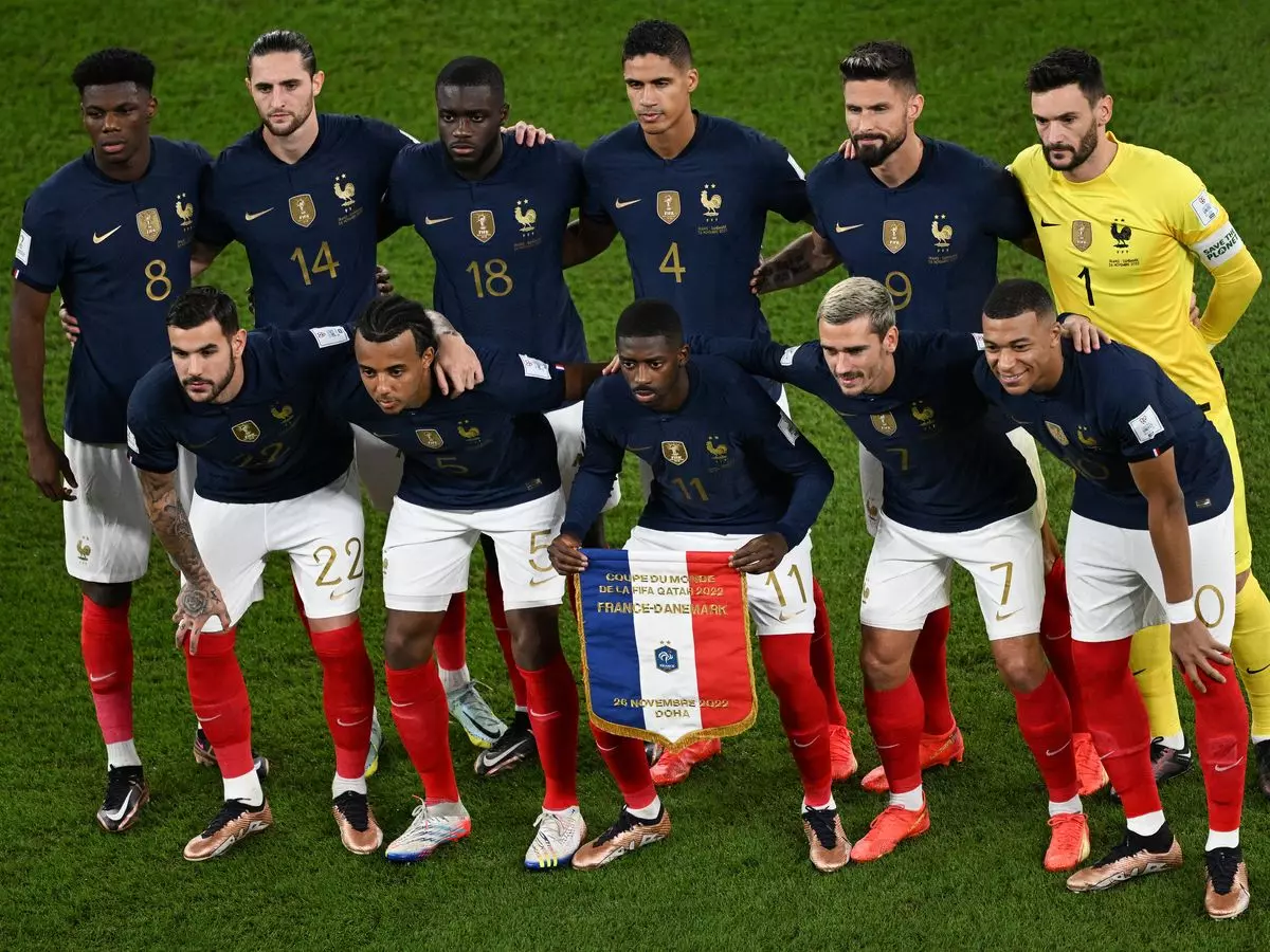 FRANCE 4-1 ECOSSE: Les Bleus s'imposent facilement avec un doublé de Pavard