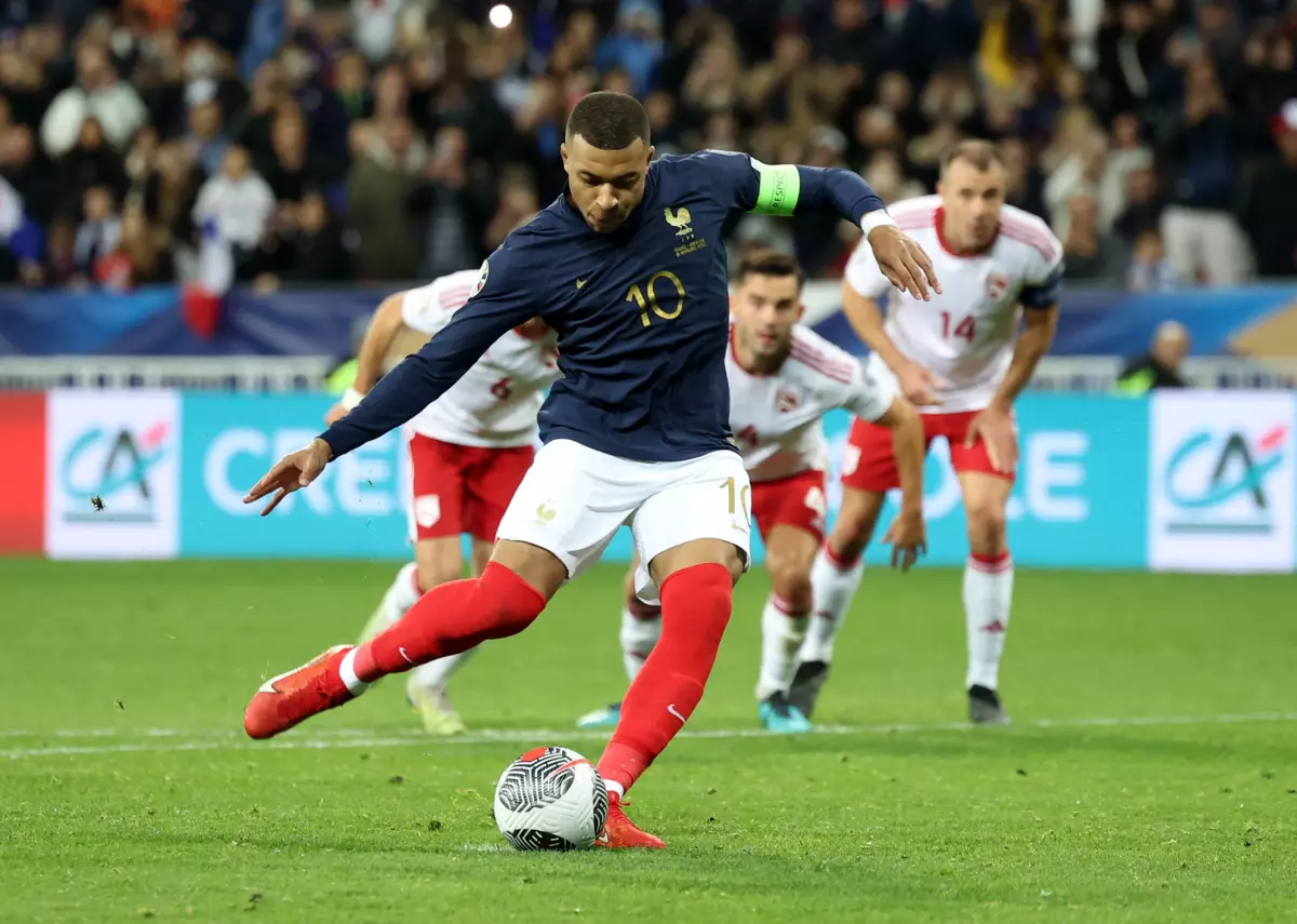 Incroyable démonstration de force lors du match France 14-0 Gibraltar