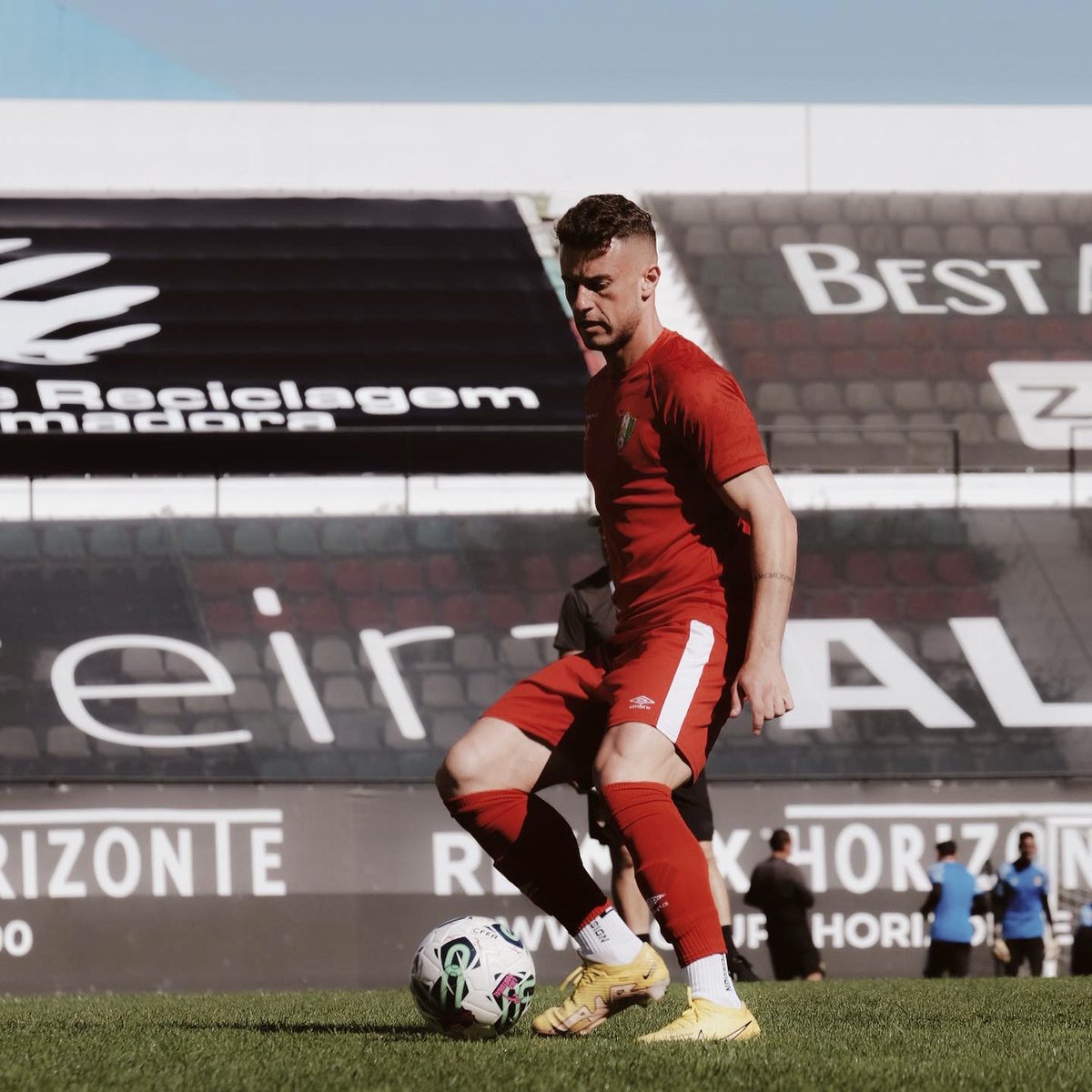 Incroyable match de football entre Chaves et Estrela Amadora !