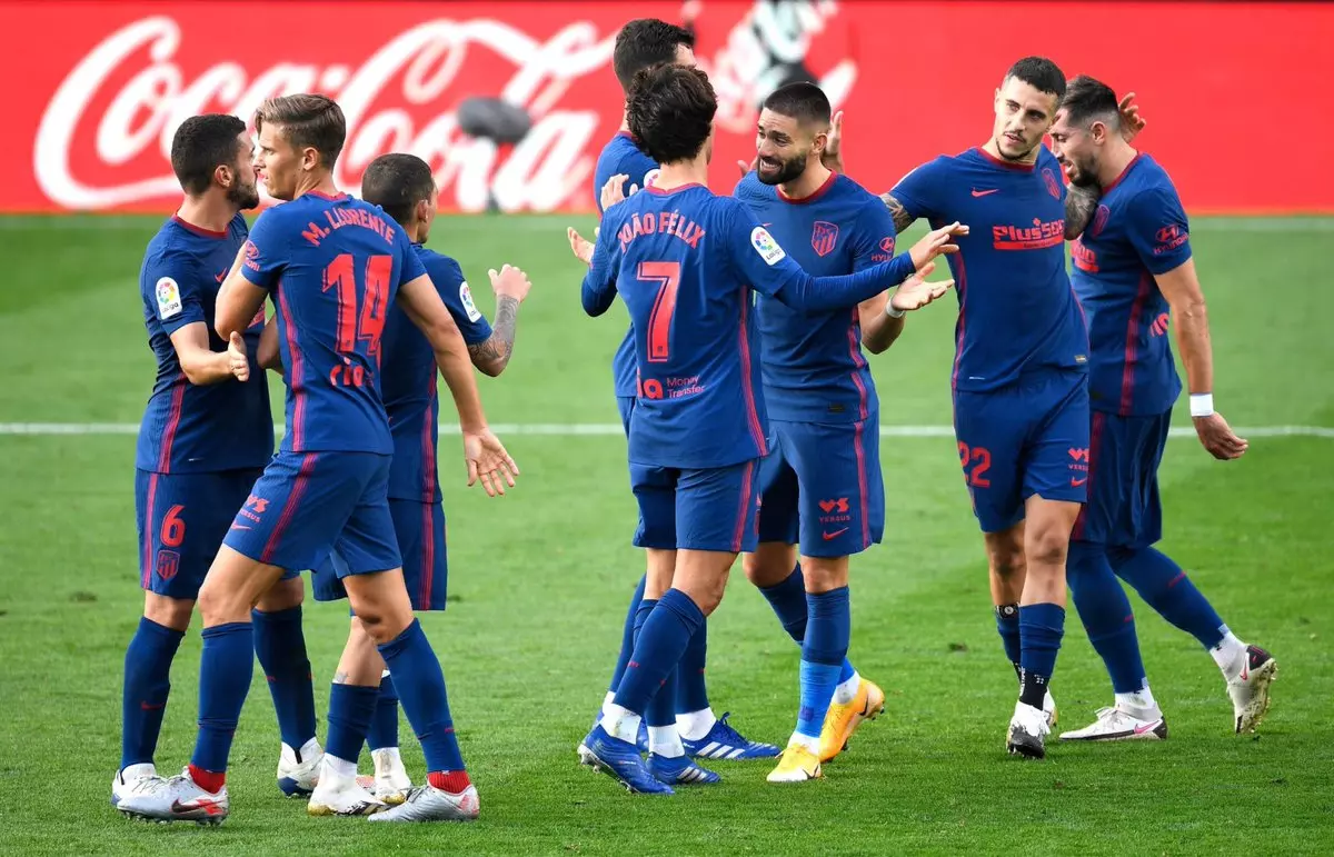 Incroyable performance de l'équipe Osasuna lors de leur victoire éclatante de 2-0 contre Grenade CF