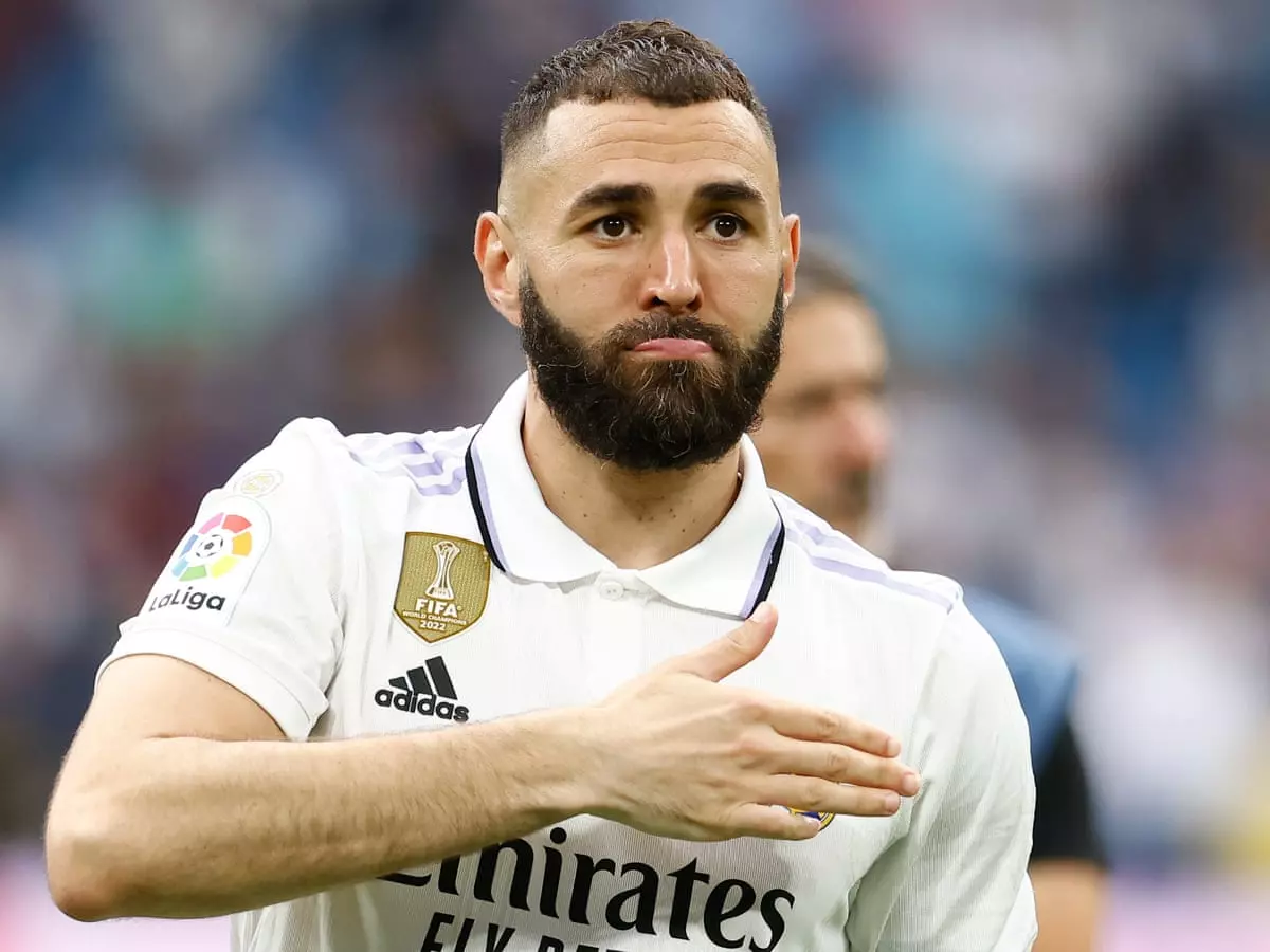 Karim Benzema snobe Cristiano Ronaldo et Lionel Messi dans son XI de rêve