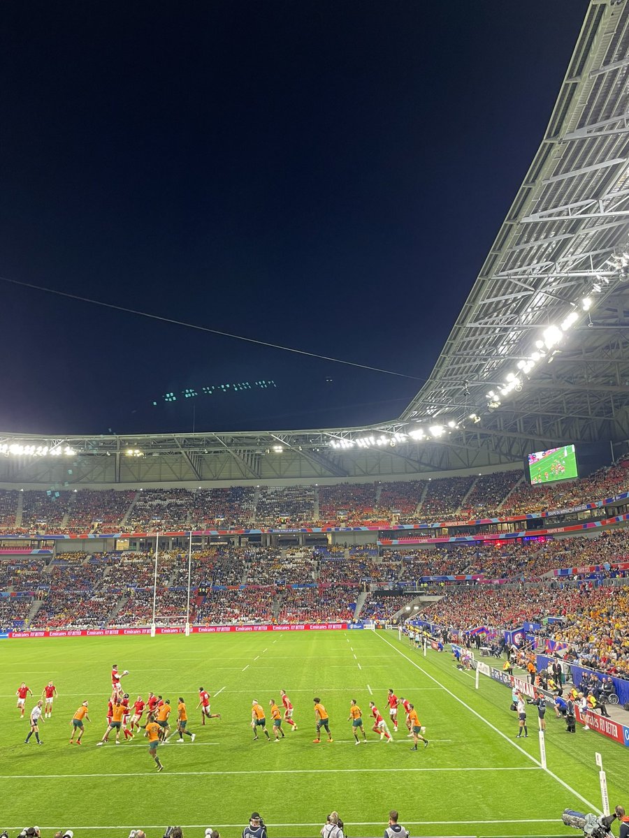 Le Pays de Galles écrase l'Australie dans un match de Rugby : Victoire historique et humiliante !