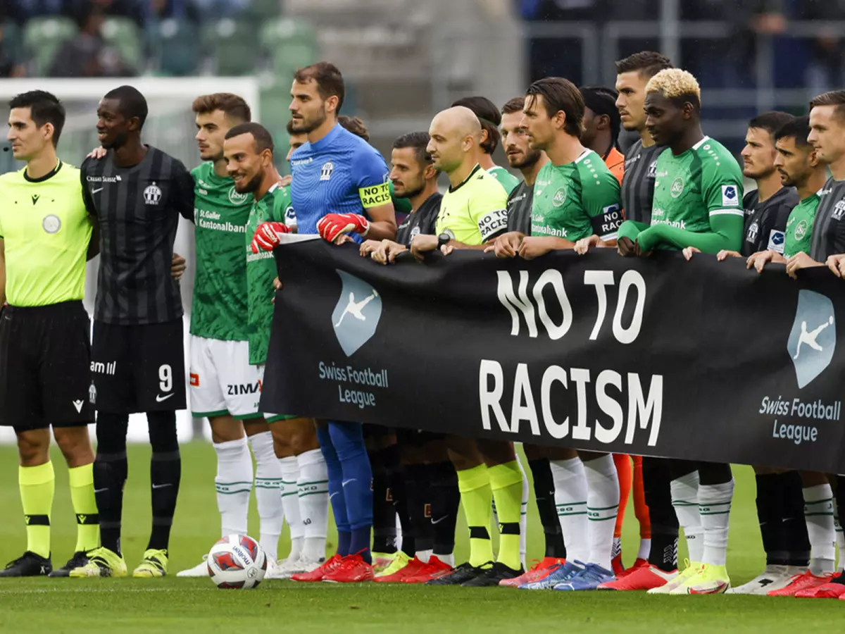 Le vrai visage du racisme dans le football