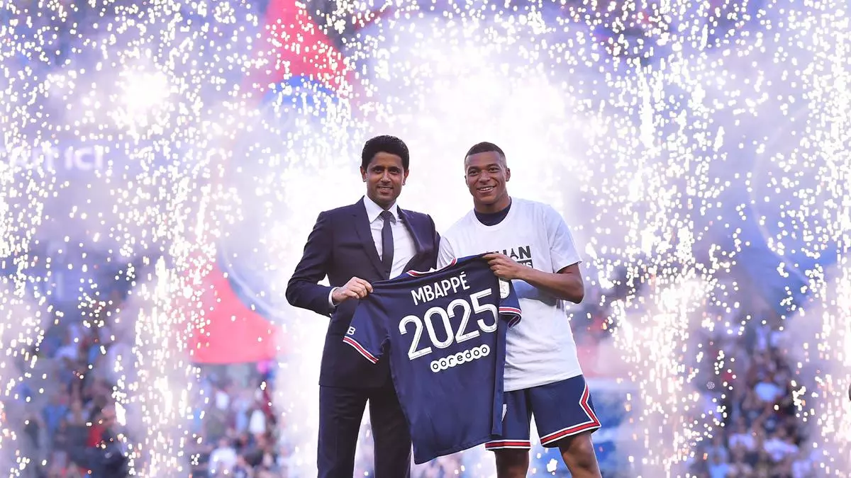 Les raisons qui vont faire prolonger Mbappé au PSG !