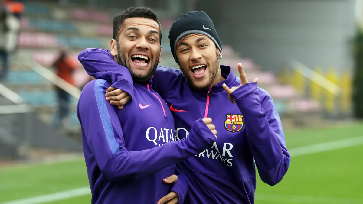 Neymar fait libérer Dani Alves de prison | JT Foot Mercato