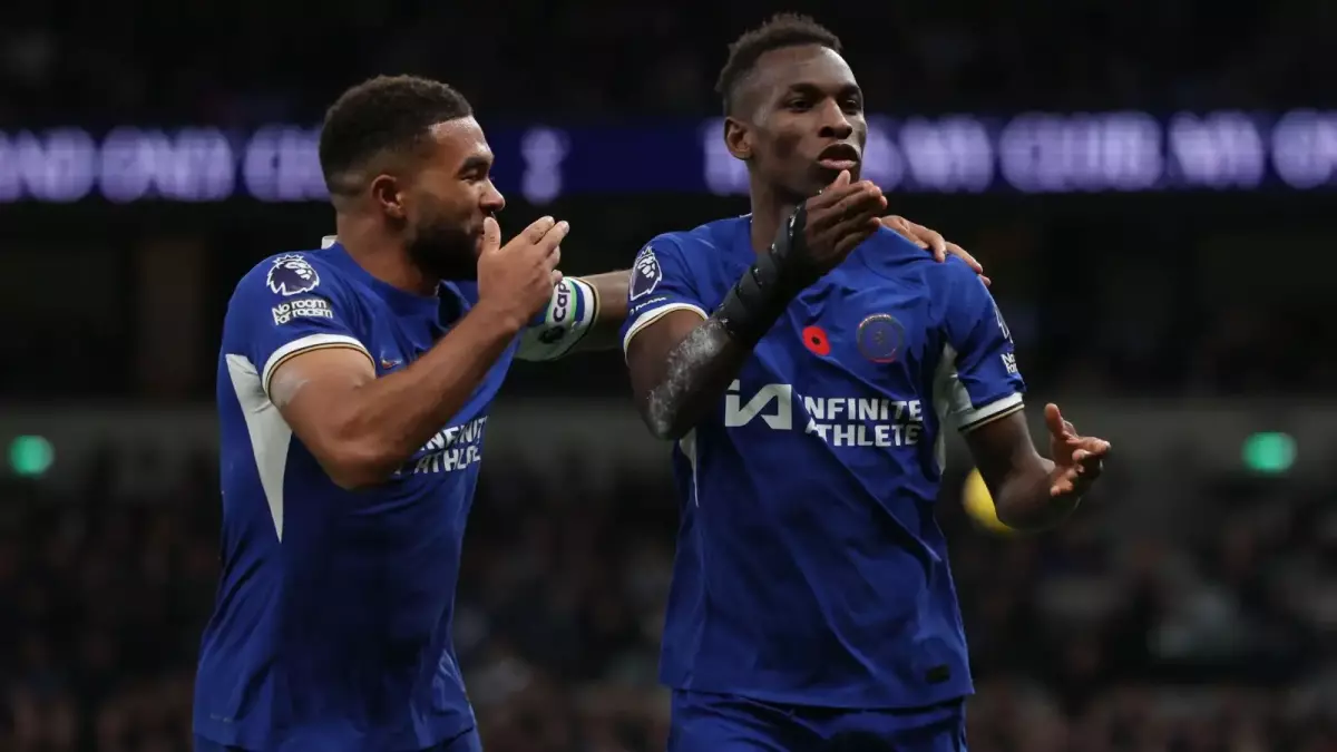 TOTTENHAM humilié par CHELSEA avec un HAT TRICK de JACKSON