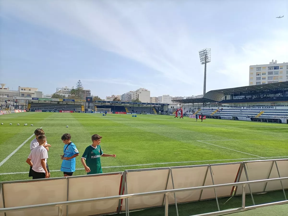 Un match de football épique entre Farense et Vizela